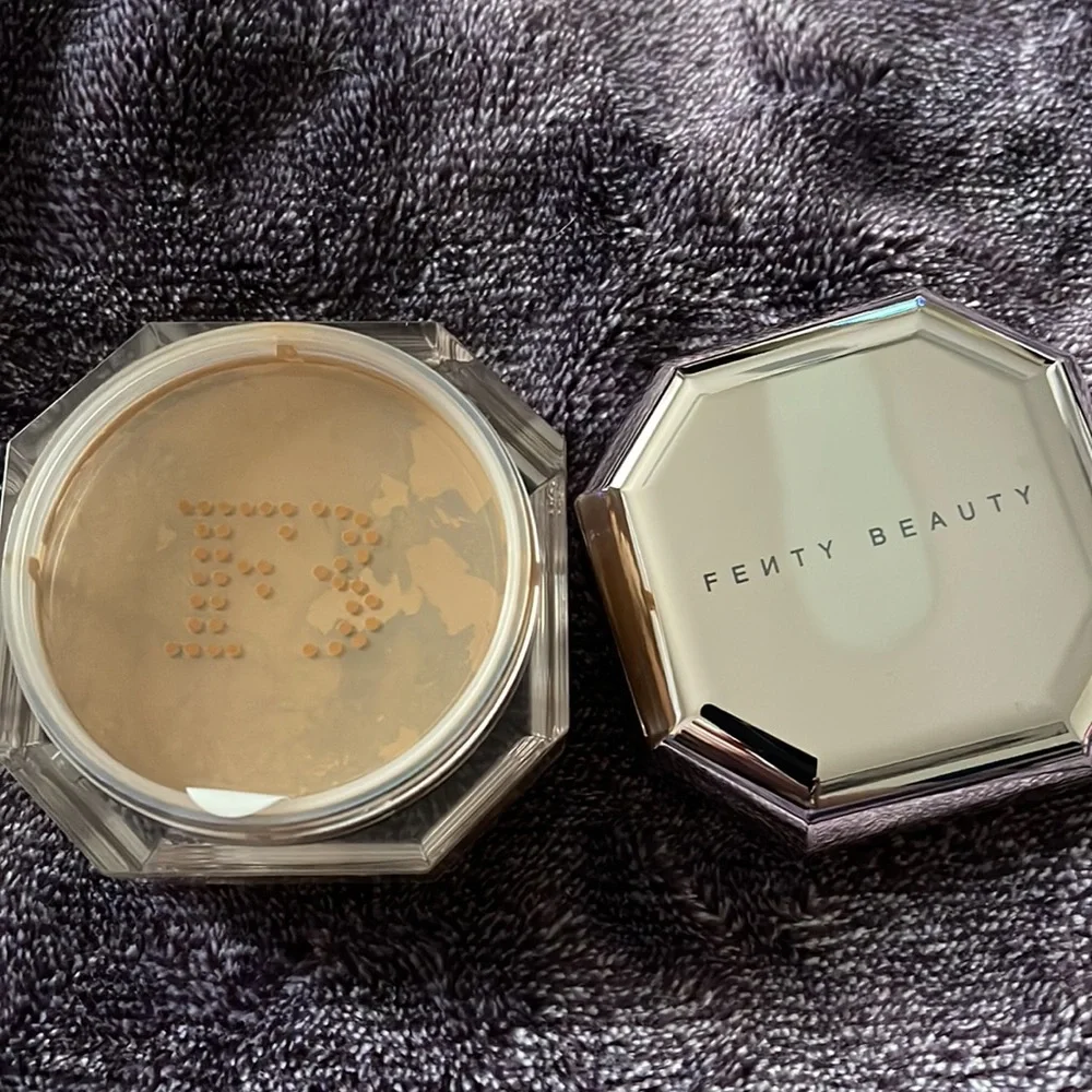 Fenty Hazelnut Pro Filt’r Instant Retouch Setting Powder